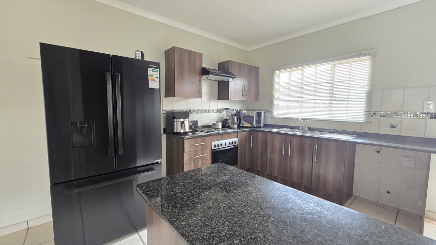 3 Bedroom Property for Sale in Waterkloof East North West